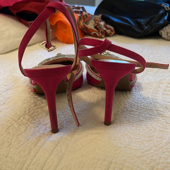 Pink heels - Picture 3 of 3